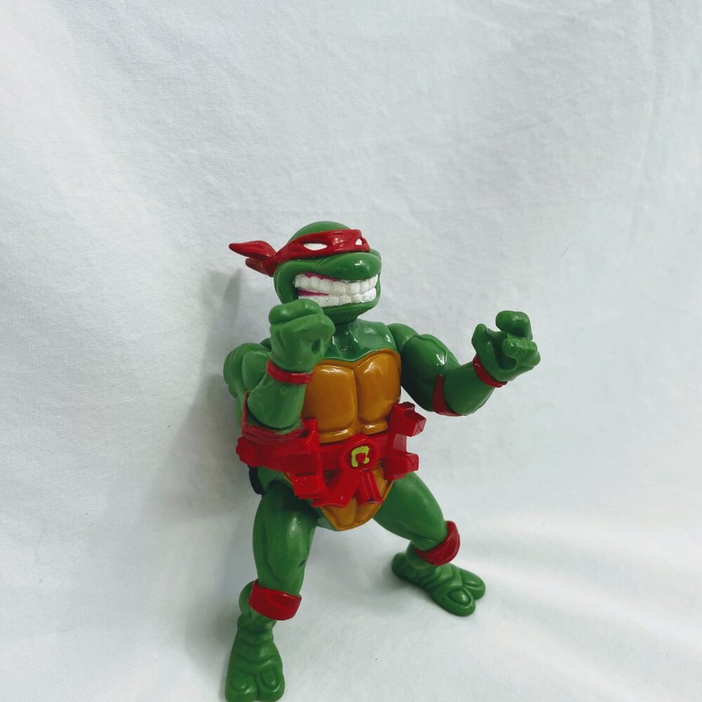 TMNT 1990s Raphael Storage Shell With Accessories - Picture 3 of 6